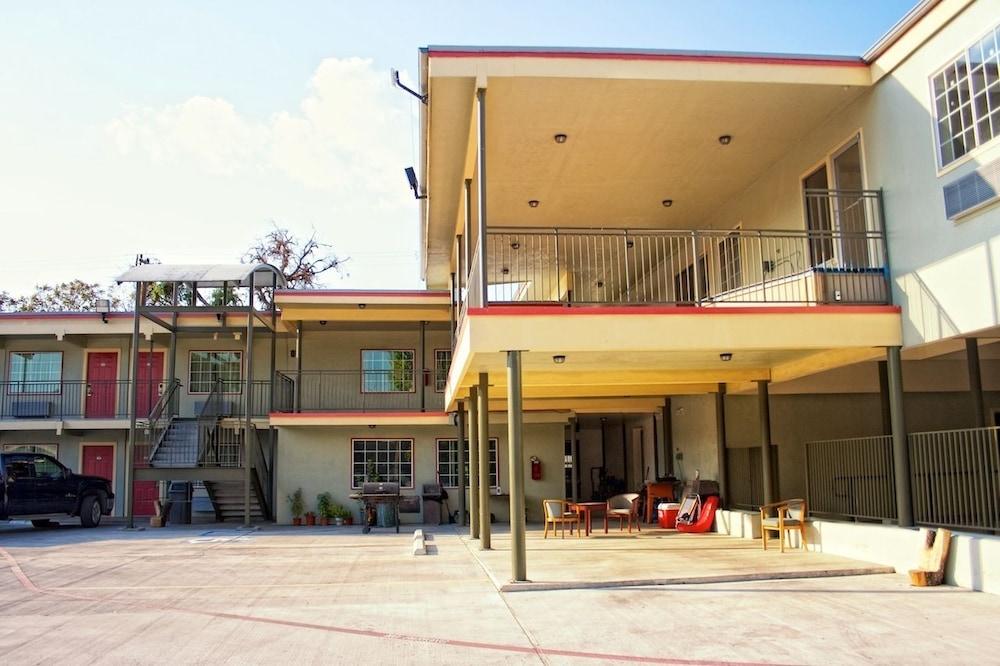 Whispering Palms Inn Del Rio Kültér fotó